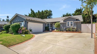 /international/us/6919-bianca-van-nuys-ca-110120020877/