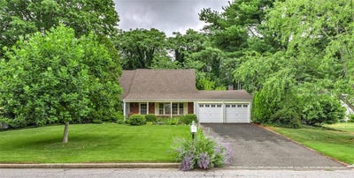 /international/us/51-hastings-drive-stony-brook-ny-110101010928/