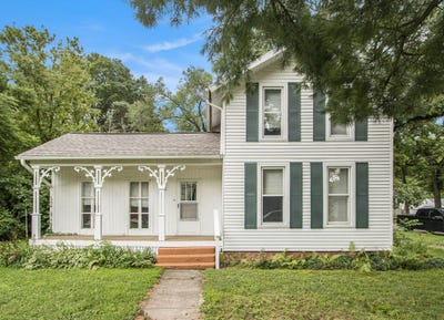 /international/us/301-hanover-street-concord-mi-110101191926/