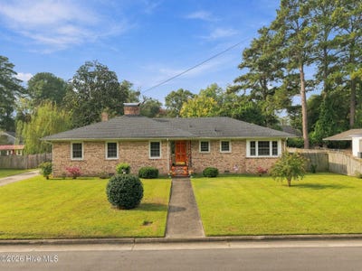 /international/us/109-w-13th-street-washington-nc-110120510136/