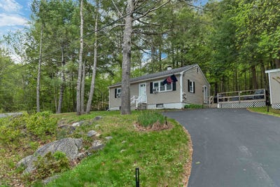 /international/us/13-aspen-drive-tuftonboro-nh-110108493381/