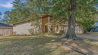 /international/us/2221-indian-trails-st-jonesboro-ar-110120551124/