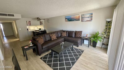 /international/us/11042-n-28th-drive-phoenix-az-110105396029/