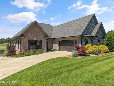 /international/us/320-augusta-lane-lenoir-city-tn-110108551347/
