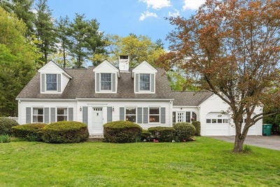 /international/us/289-sterling-rd-lancaster-ma-110108011665/