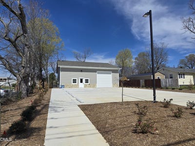 /international/us/112-e-gilbreath-street-graham-nc-110105343733/