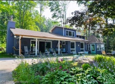 /international/us/4783-ellis-road-boyne-city-mi-110104140726/