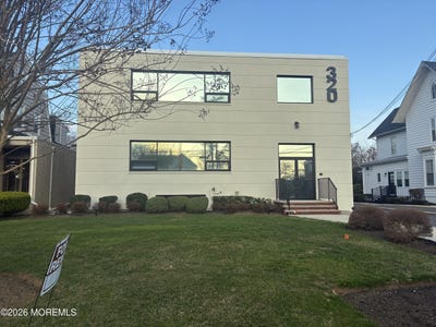 /international/us/320-broad-street-red-bank-nj-110106946801/