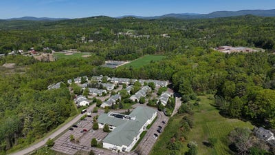 /international/us/23-abbey-lane-meredith-nh-110108488976/
