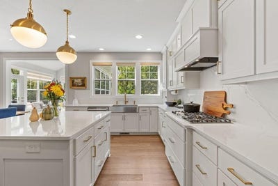 /international/us/4386-arbor-drive-woodbury-mn-110110214296/