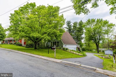 /international/us/30-pine-crest-drive-denver-pa-110108709002/