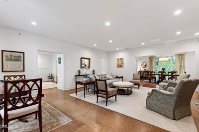 /international/us/100-edenburgh-road-raleigh-nc-110107734889/