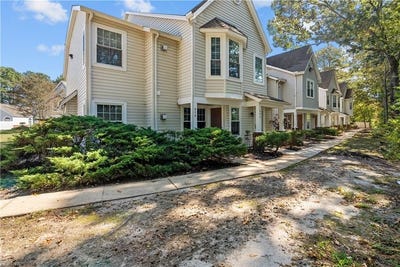 /international/us/848-drift-tide-drive-virginia-beach-va-110120516600/