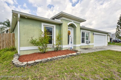 /international/us/1090-castile-road-se-palm-bay-fl-110107605421/