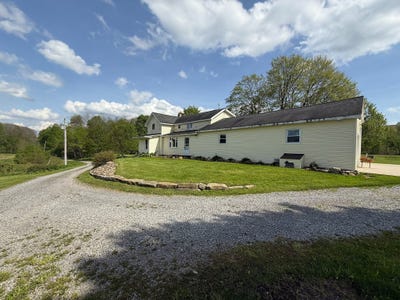 /international/us/7011-kiter-road-cochranton-pa-110108129918/