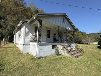 /international/us/353-caney-hwy-pikeville-ky-110120513593/
