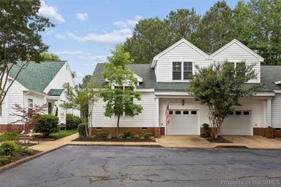 /international/us/8302-barons-ct-williamsburg-va-110109053463/