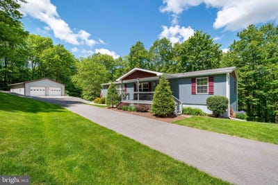 /international/us/511-hilltop-road-oakland-md-110108538641/