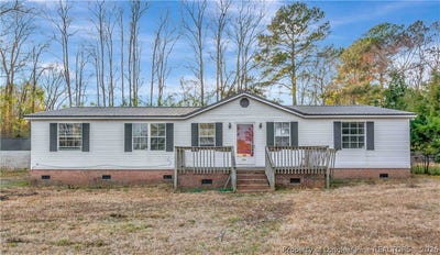 /international/us/211-lewis-street-bladenboro-nc-110105885227/