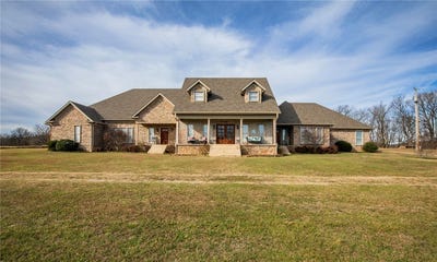 /international/us/815-james-place-west-fork-ar-110104609986/