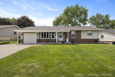 /international/us/291-clearmont-drive-elk-grove-village-il-110108293712/