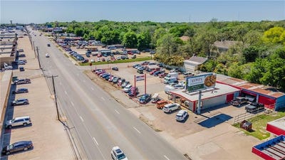 /international/us/2925-franklin-avenue-waco-tx-110099446670/?lang=zh-tw
