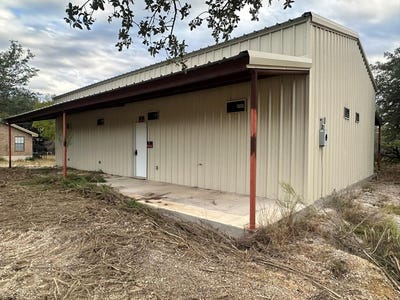 /international/us/52-timbers-lane-leakey-tx-110104137266/