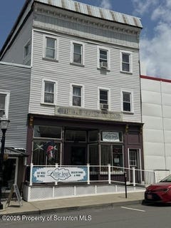 /international/us/505-s-main-street-montrose-pa-110100973636/