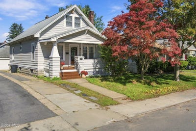 /international/us/835-pinewood-avenue-schenectady-ny-110119931052/