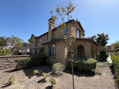/international/us/2297-treetop-ln-chula-vista-ca-110108397408/
