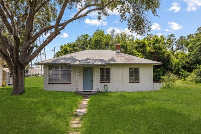 /international/us/105-n-florida-avenue-howey-in-the-hills-fl-110100475990/