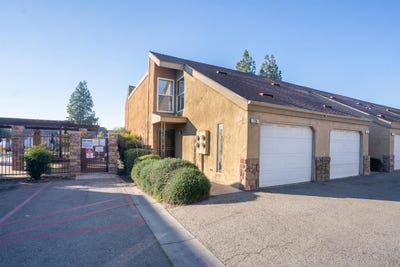 /international/us/7166-n-fruit-avenue-fresno-ca-110105928980/