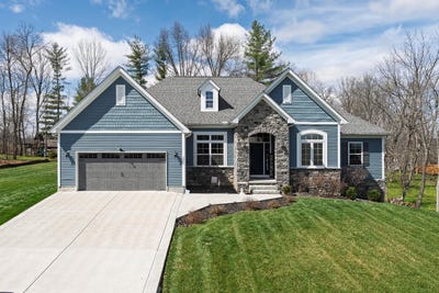 /international/us/1401-aqua-vista-lawrenceburg-in-110106599802/