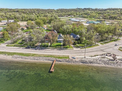 /international/us/4-n-lakeshore-drive-glenwood-mn-110107267221/