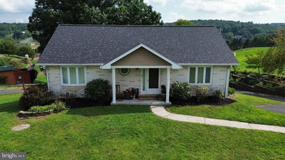 /international/us/2077-wynonah-drive-auburn-pa-110109989466/