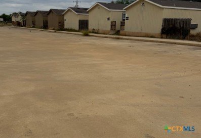 /international/us/1100-county-road-4600-dilley-tx-110107233500/
