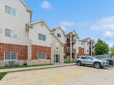 /international/us/6255-beechtree-drive-unit-4304-west-des-moines-ia-110099857013/