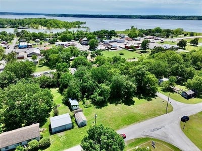 /international/us/210-w-frontier-street-salina-ok-110107072129/