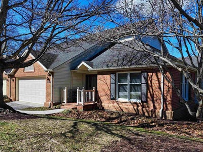 /international/us/1000-chateau-court-blacksburg-va-110106275203/