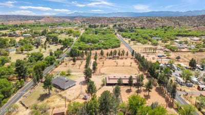 /international/us/1440-s-loy-road-cornville-az-110107747229/