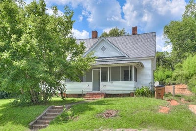 /international/us/216-circle-street-edgefield-sc-110101169233/