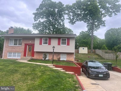 /international/us/13235-sturbridge-rd-woodbridge-va-110107733673/