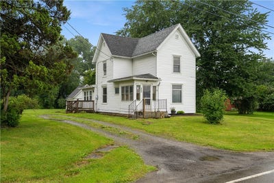 /international/us/886-main-street-hunt-ny-110109065564/