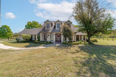 /international/us/6940-n-us-highway-281-stephenville-tx-110098527689/