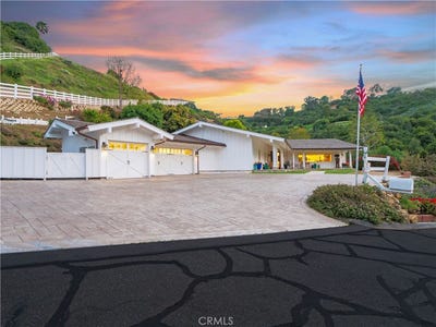 /international/us/3-poppy-trail-rolling-hills-ca-110105413809/