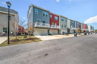 /international/us/7537-luminary-drive-williamsburg-va-110108711958/