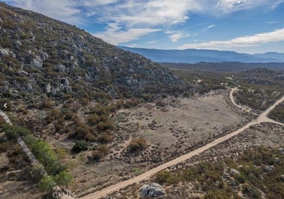 /international/us/0-deerspring-trail-aguanga-ca-110104174725/