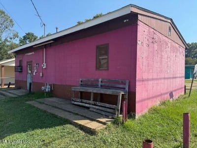 /international/us/302-n-west-street-canton-ms-110103441342/