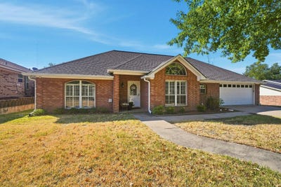 /international/us/90-delmore-drive-hillsboro-tx-110110107483/