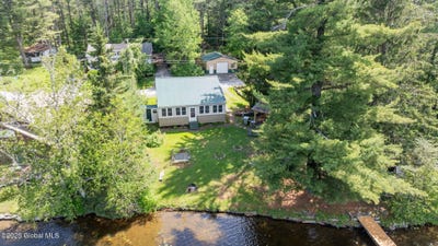 /international/us/31-w-shore-drive-berne-ny-110100473576/